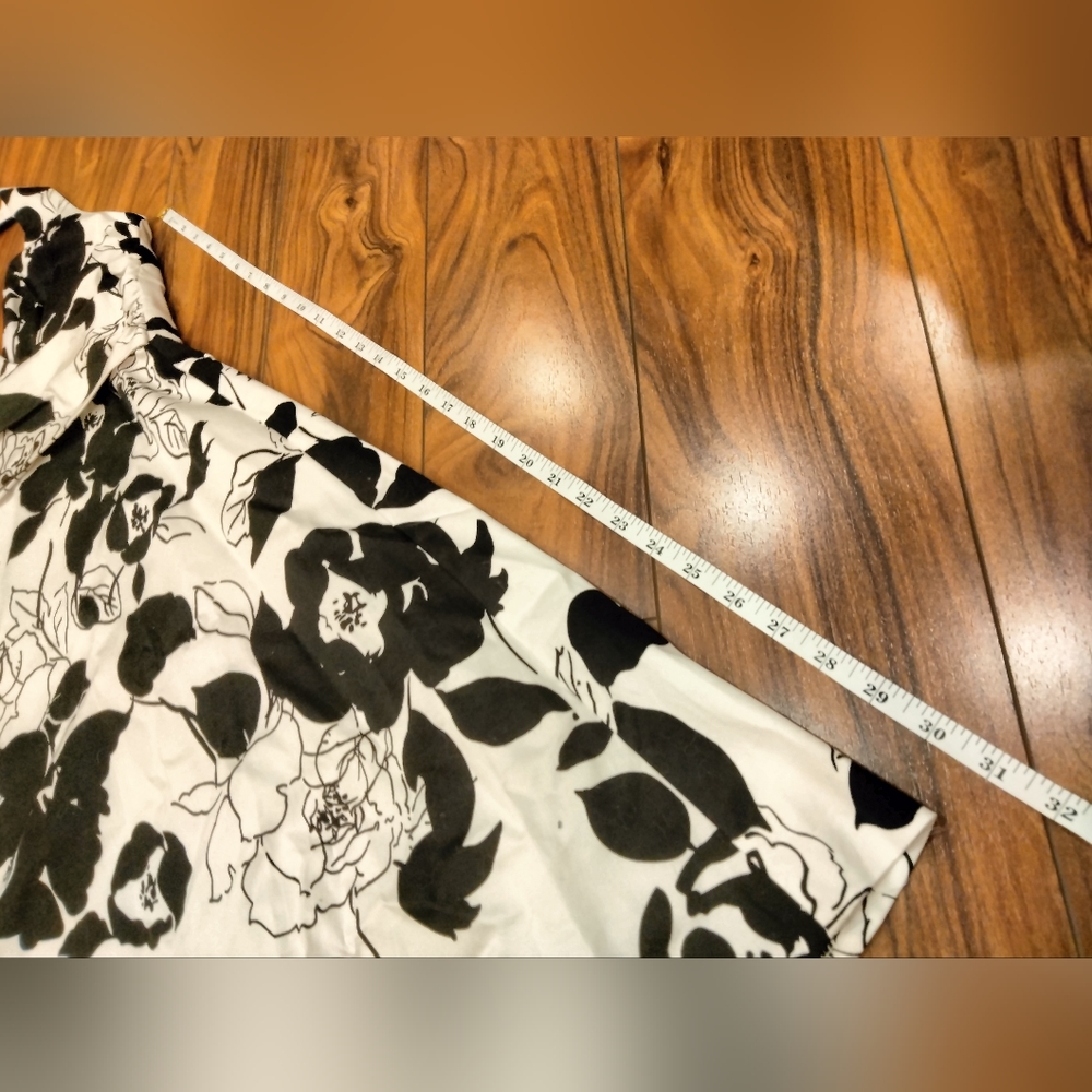 Halter Dress - Picture 8 of 11